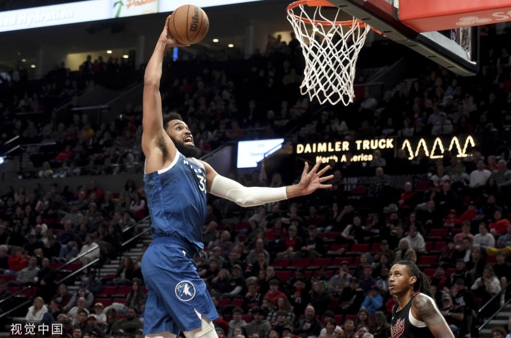 备受瞩目 备受瞩目