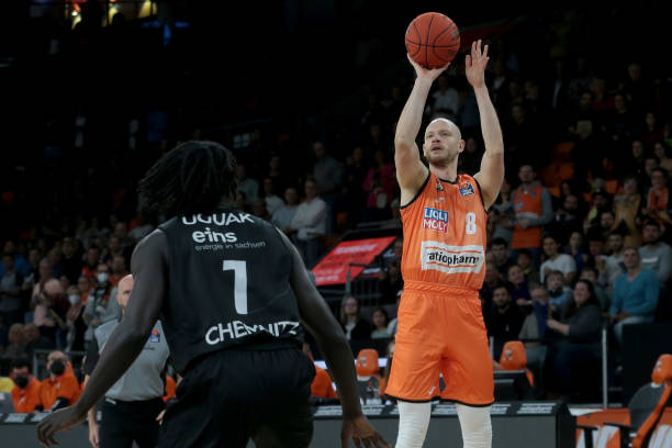 萨的强大实 萨的强大实